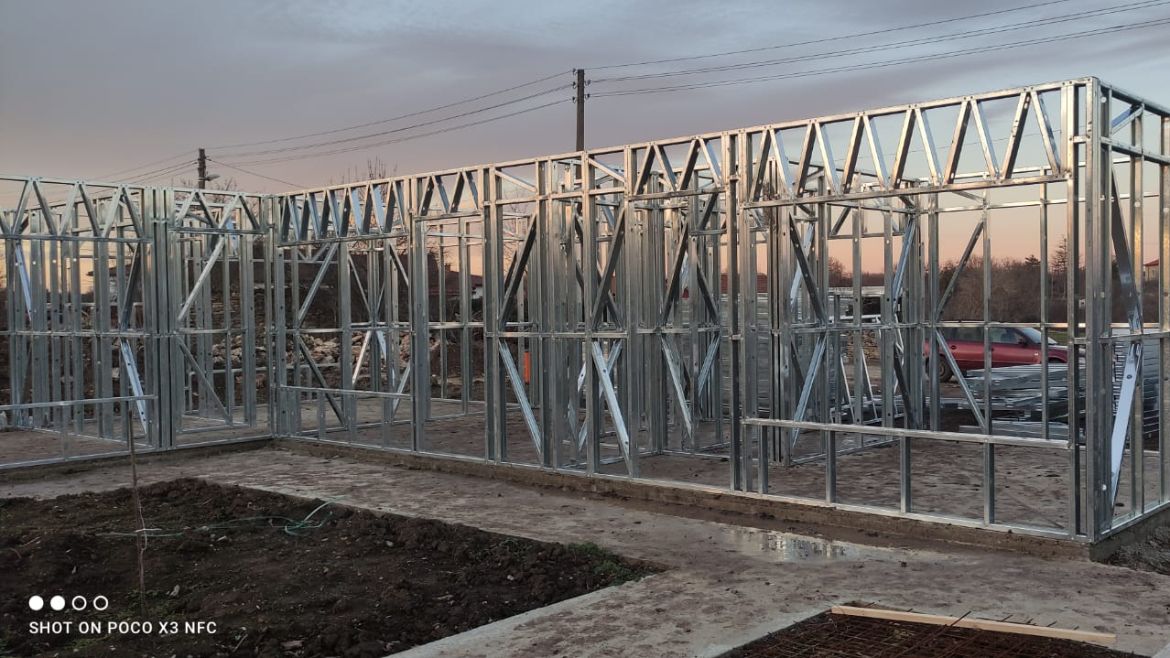 Yapımı deavm eden 100 m² çelik pansiyon binası